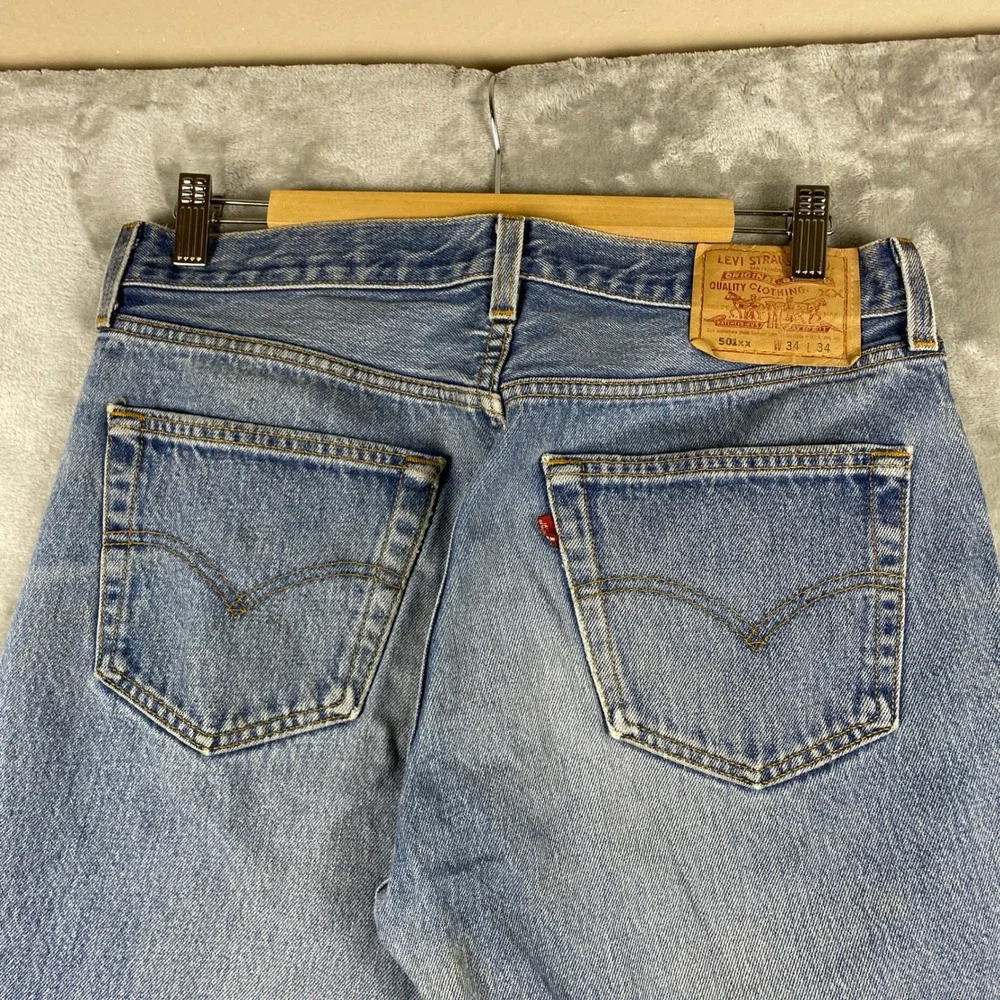Levis item good